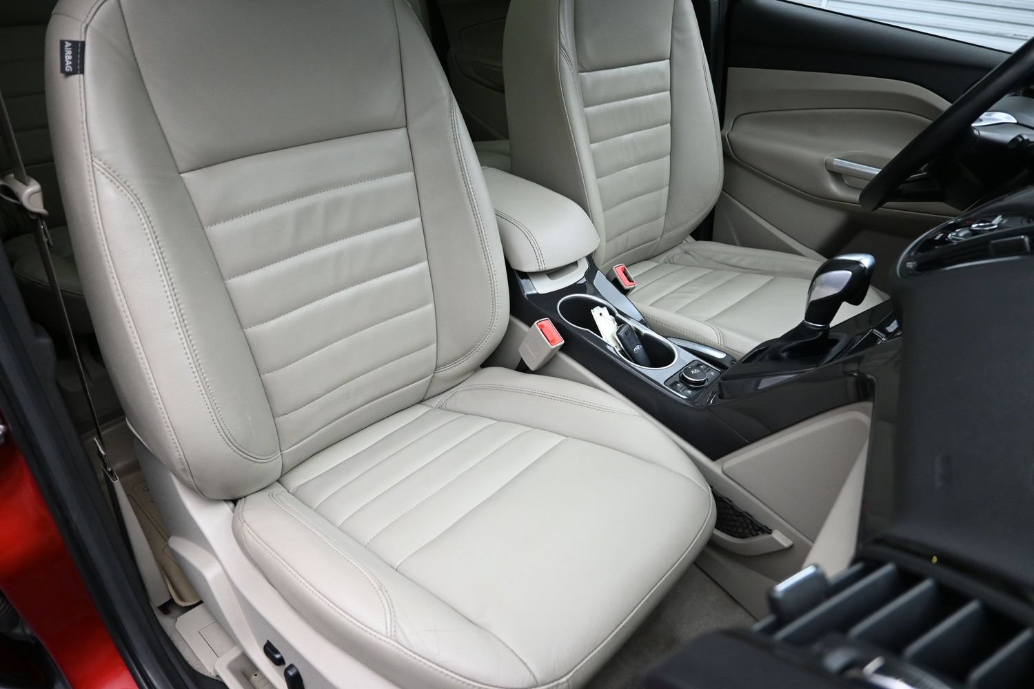 Used 2016 Ford Escape Titanium w/ Equipment Group 301A AWD/4WD image 41