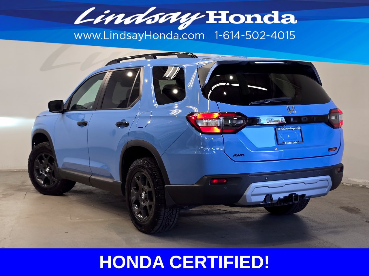 Certified 2025 Honda Pilot TrailSport image 4