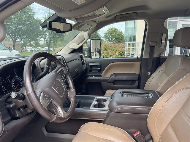 Used 2017 GMC Sierra 3500 Denali w/ Duramax Plus Package AWD/4WD image 2