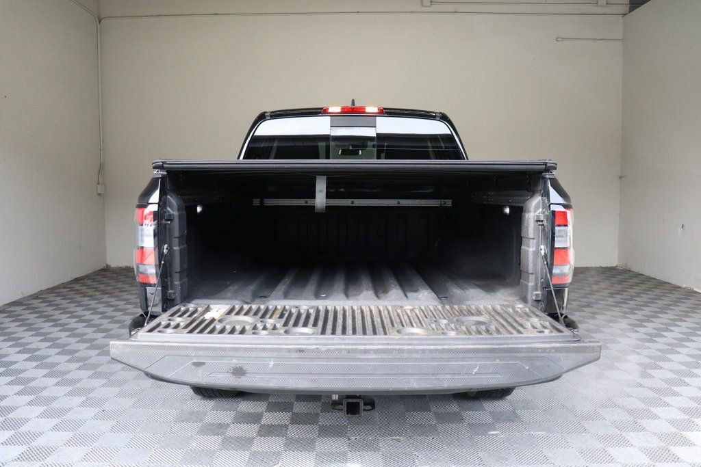 Used 2024 Nissan Frontier SV w/ SV Convenience Package RWD image 15