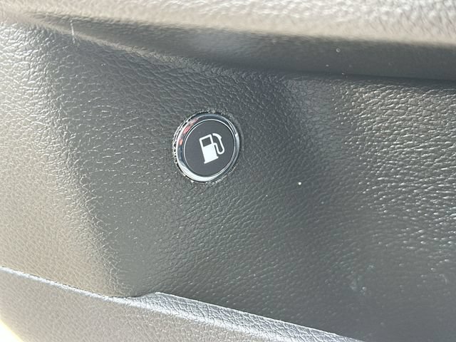 Used 2023 Chrysler 300 Touring w/ Sport Appearance Package RWD image 52