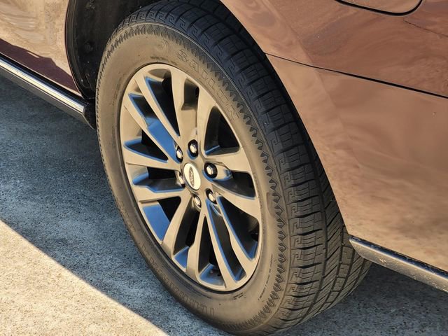 Used 2021 Ford Expedition Max Limited AWD/4WD image 7