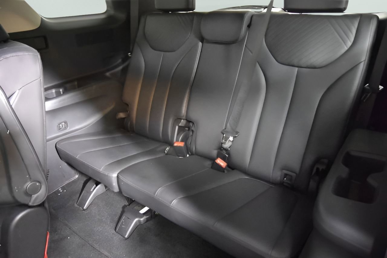 Used 2024 Hyundai Palisade SEL image 32
