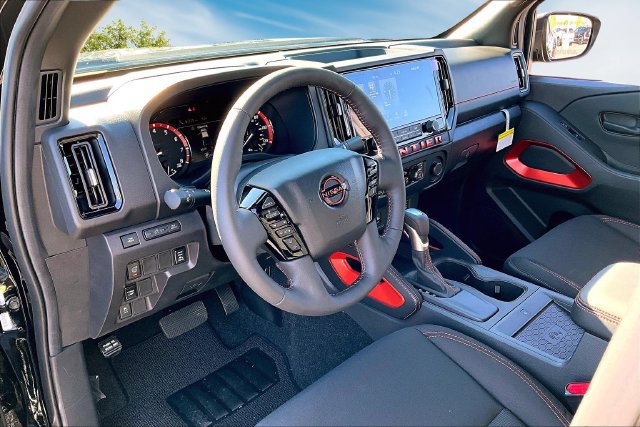 New 2026 Nissan Frontier Pro-X w/ Pro-X Convenience Package RWD image 7