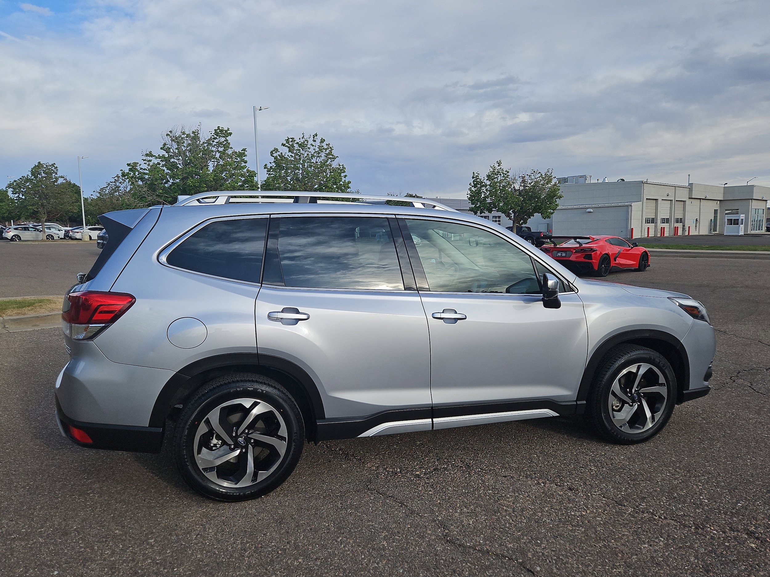 Used 2023 Subaru Forester Touring AWD/4WD image 4