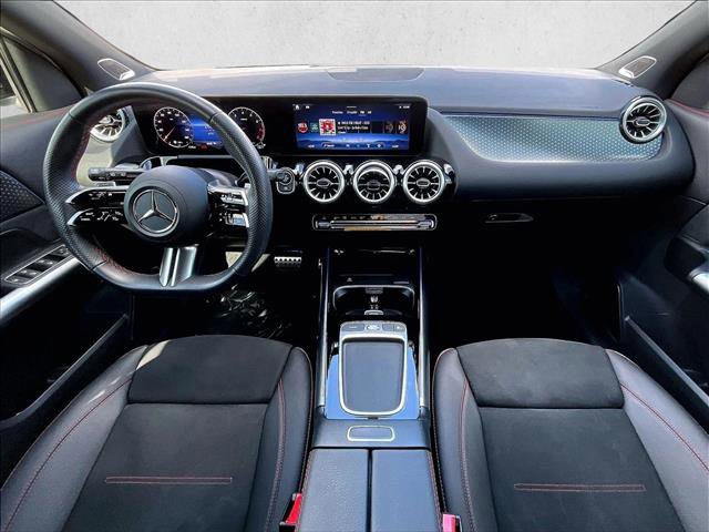 Used 2025 Mercedes-Benz GLA 250 image 16