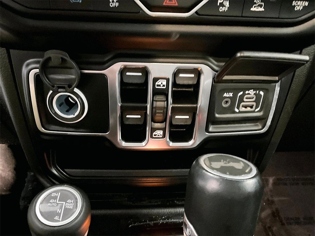 Used 2022 Jeep Wrangler Unlimited Sahara image 26