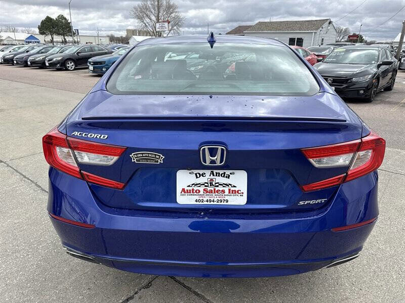 Used 2018 Honda Accord Sport image 6