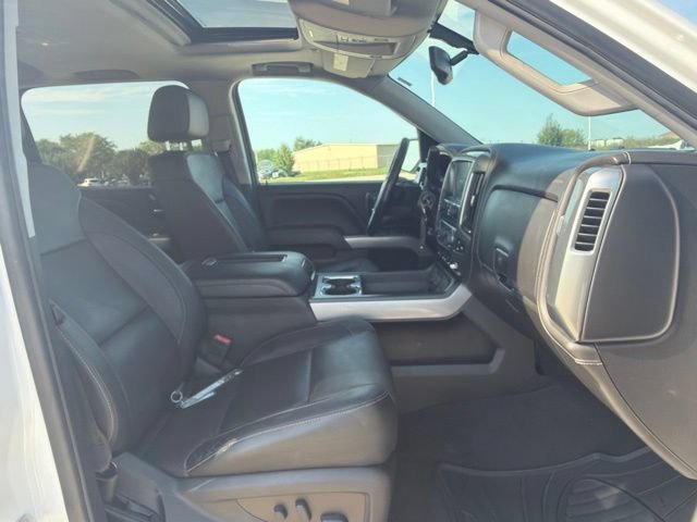 Used 2018 Chevrolet Silverado 1500 LTZ Z71 w/ LTZ Plus Package AWD/4WD image 46