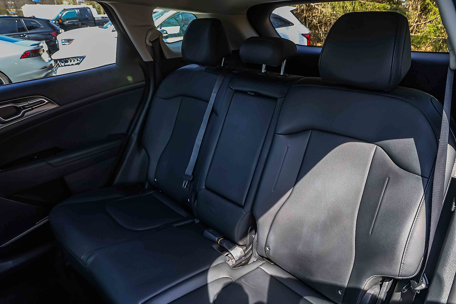 Certified 2024 Kia Sportage EX image 21