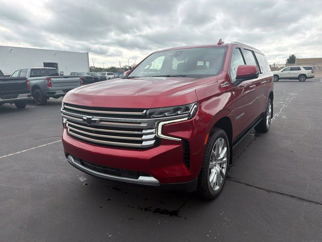 Used 2021 Chevrolet Suburban High Country AWD/4WD image 2