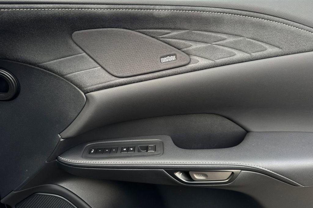 Used 2025 Lexus RX 450h AWD w/ Convenience Package image 20