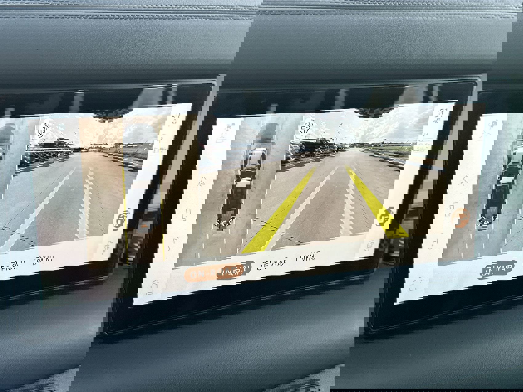 Used 2021 Land Rover Defender 110 X-Dynamic HSE image 17