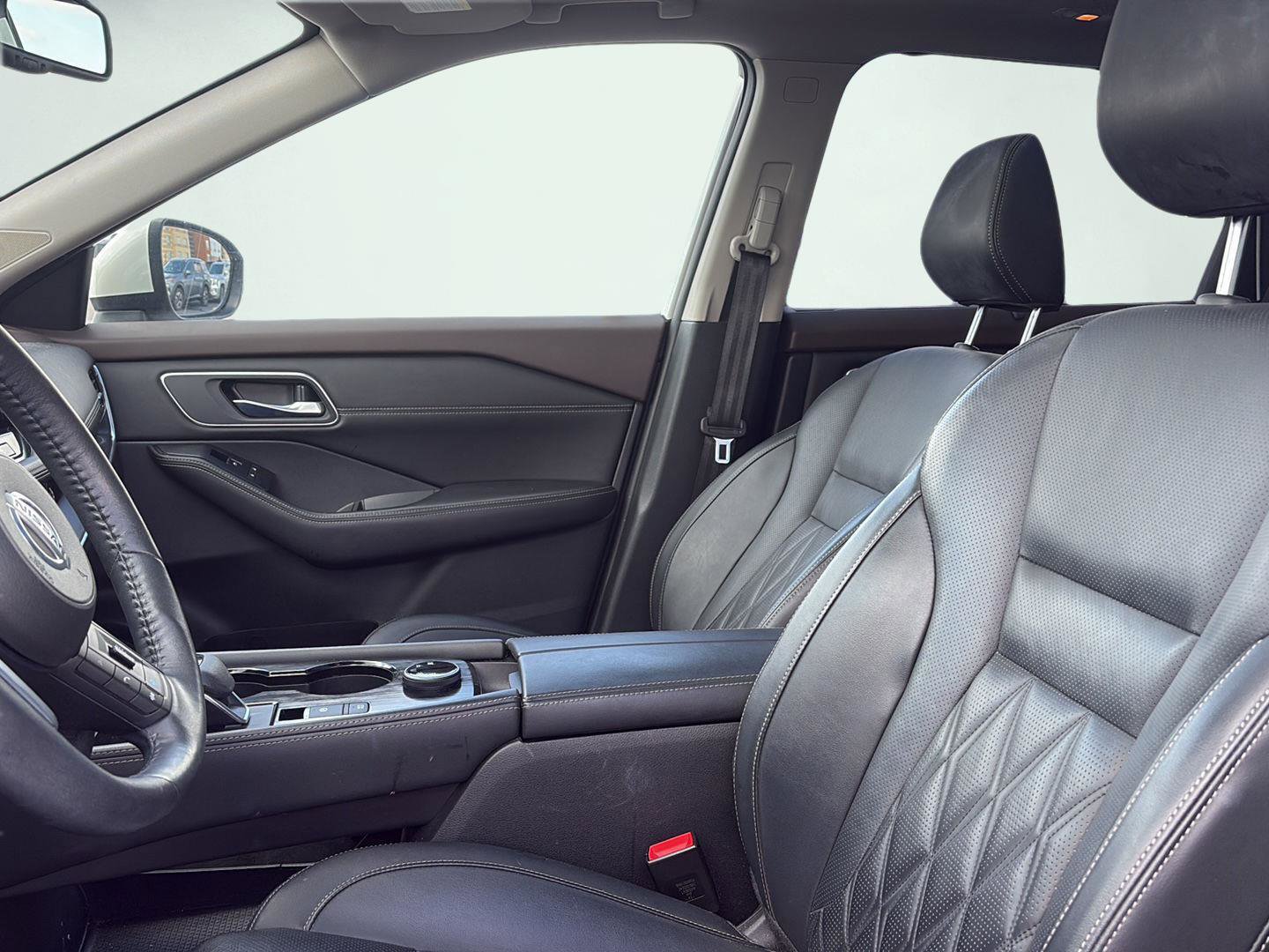 Used 2021 Nissan Rogue Platinum AWD/4WD image 9