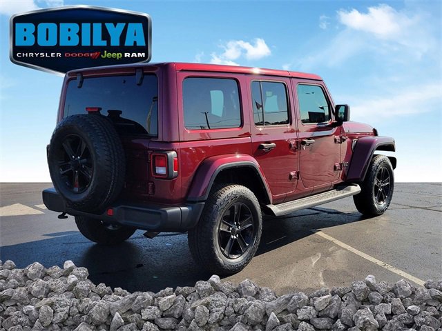 Used 2021 Jeep Wrangler Unlimited Sahara image 3