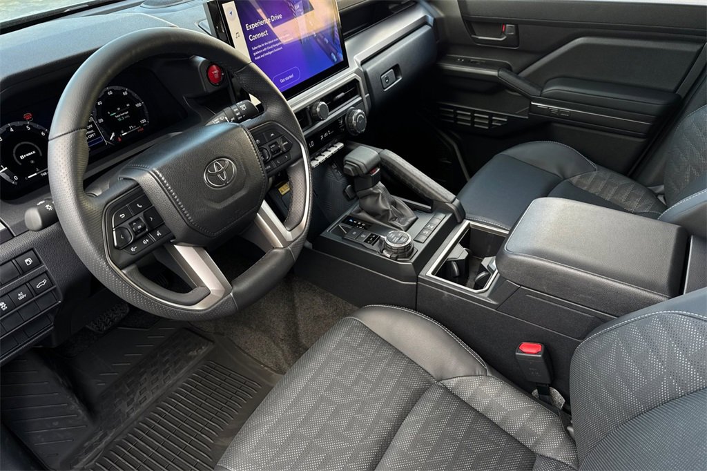 Used 2025 Toyota 4Runner TRD Off-Road Premium image 10