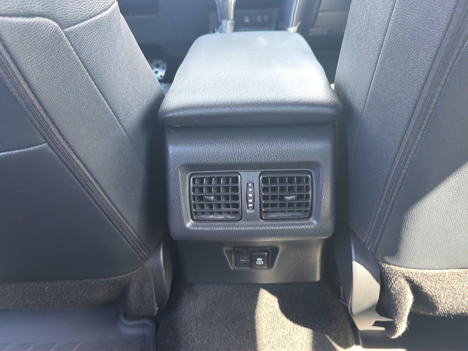 Used 2025 Toyota Camry SE FWD image 20