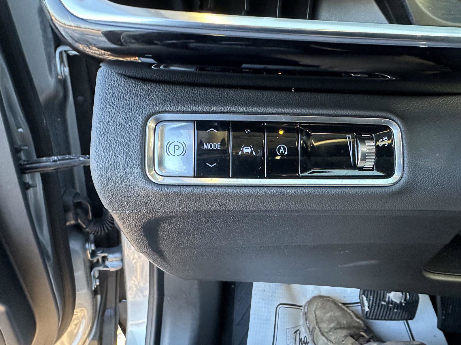 Used 2025 Buick Envision Preferred image 29