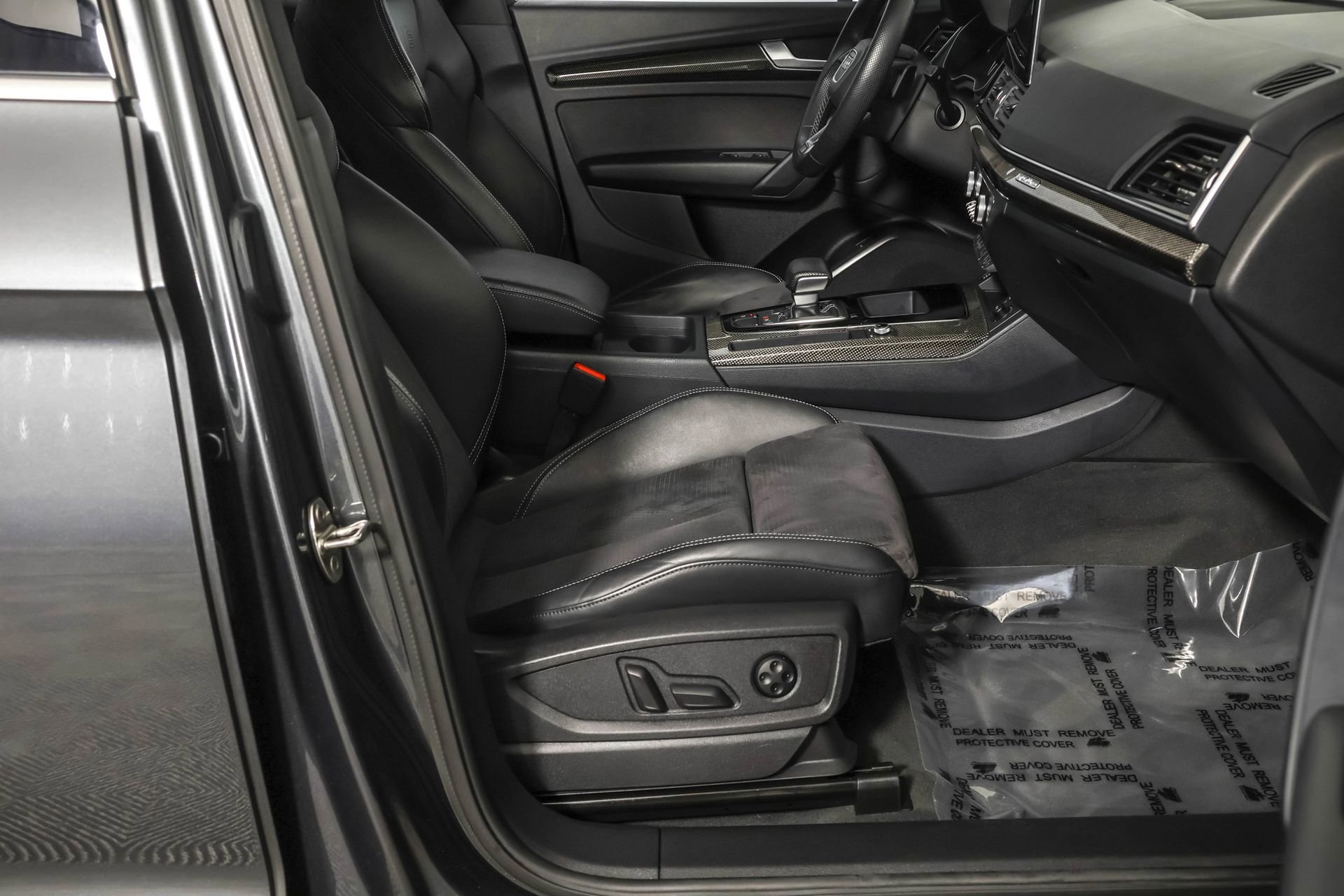 Used 2023 Audi SQ5 Premium w/ Convenience Package image 46