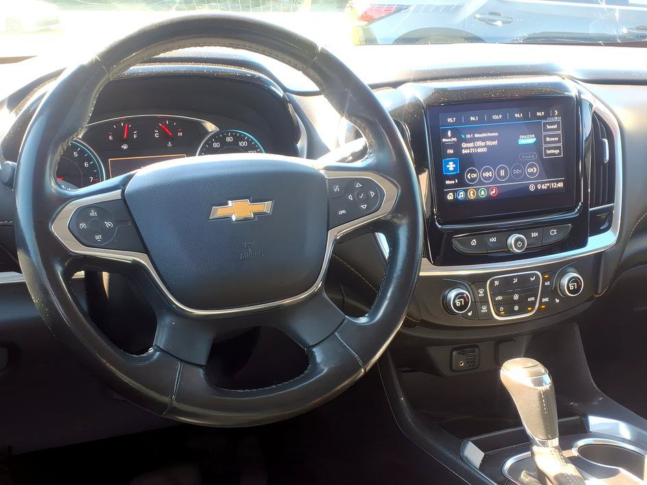 Used 2020 Chevrolet Traverse LT w/ LT Premium Package AWD/4WD image 10