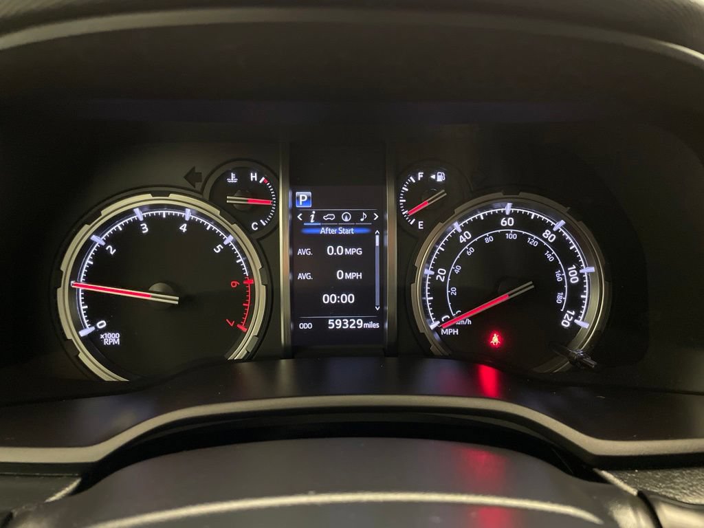 Used 2021 Toyota 4Runner Venture w/ Moonroof Package AWD/4WD image 13
