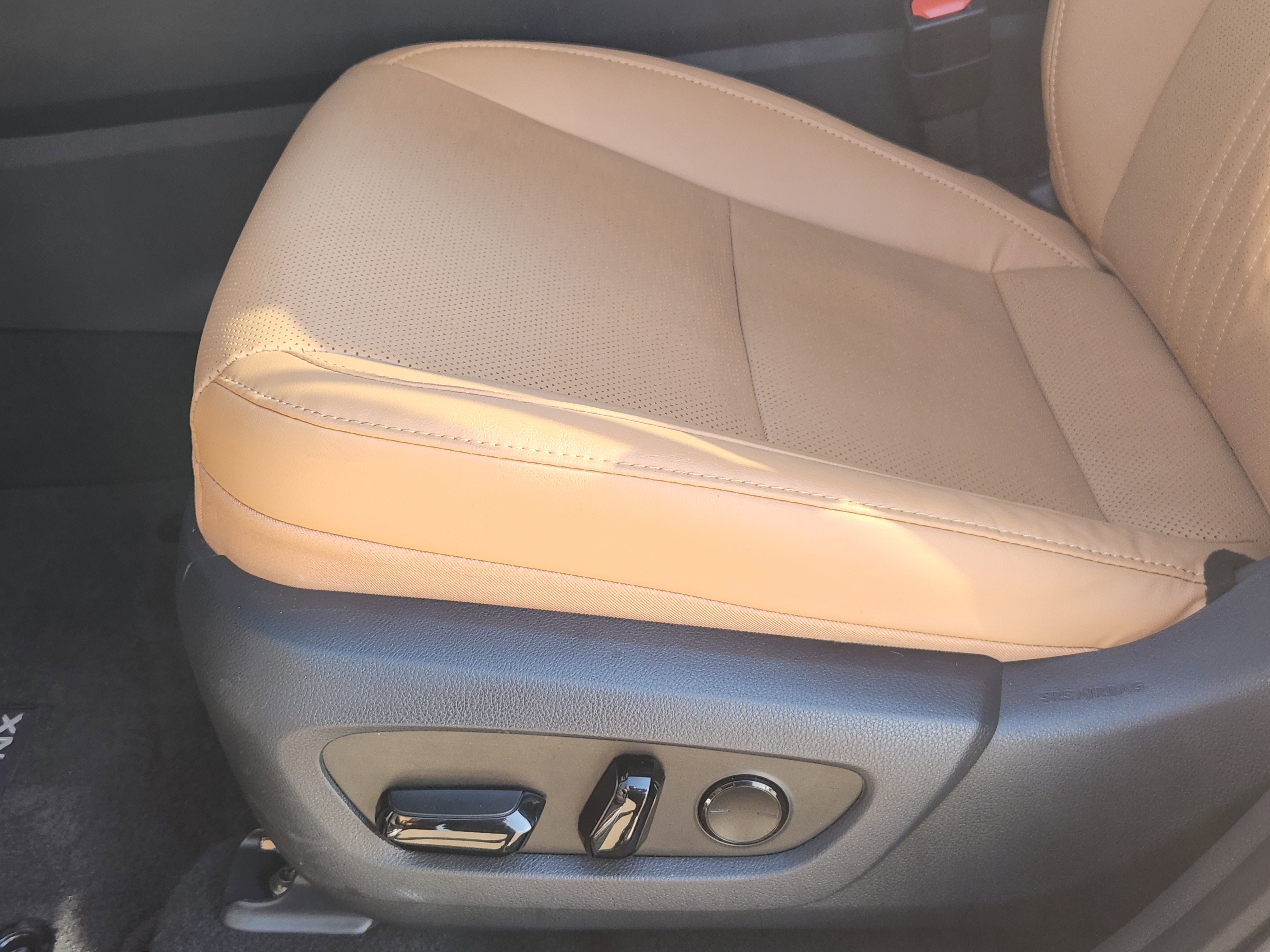 Certified 2025 Lexus NX 250 FWD w/ Premium Package image 28