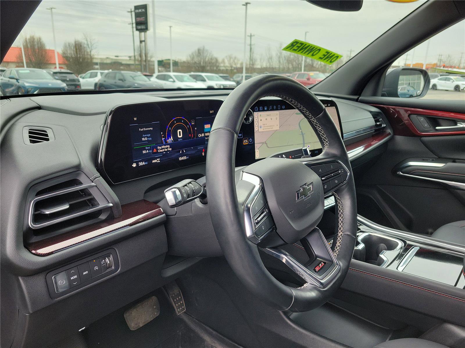 Used 2025 Chevrolet Traverse Z71 w/ Driver Confidence Package AWD/4WD image 19