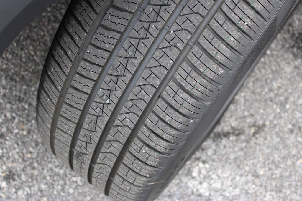 New 2026 BMW X5 xDrive40i w/ Executive Package image 38