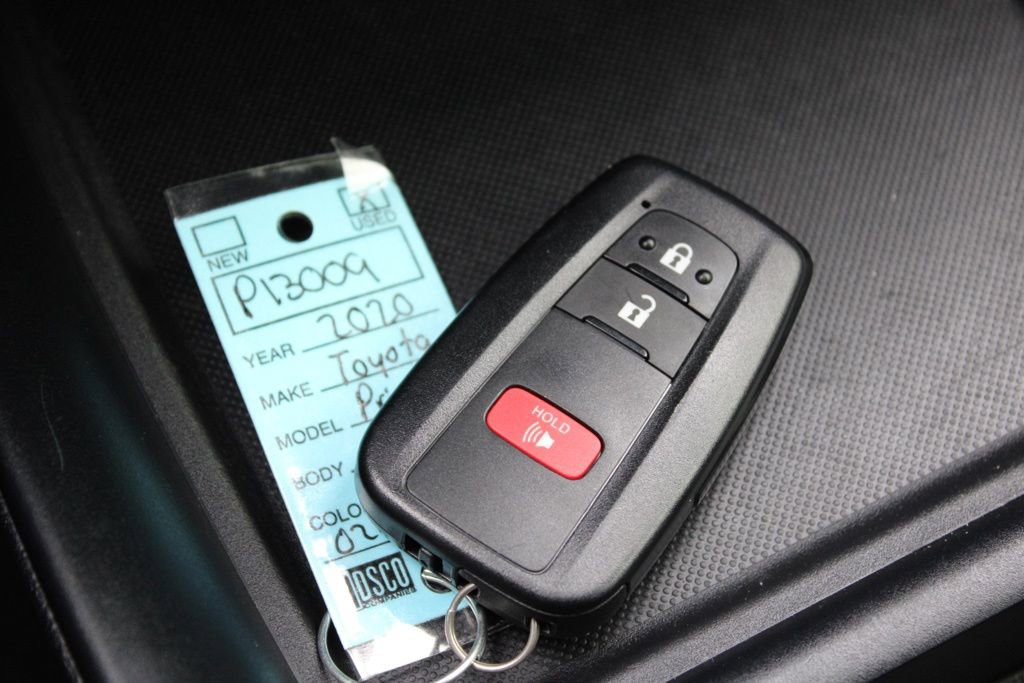 Used 2020 Toyota Prius LE image 33