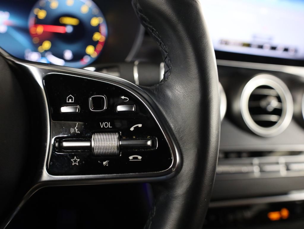 Used 2020 Mercedes-Benz GLC 300 4MATIC image 21