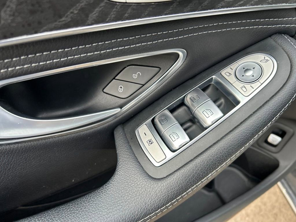 Used 2015 Mercedes-Benz C 300 Sedan image 17