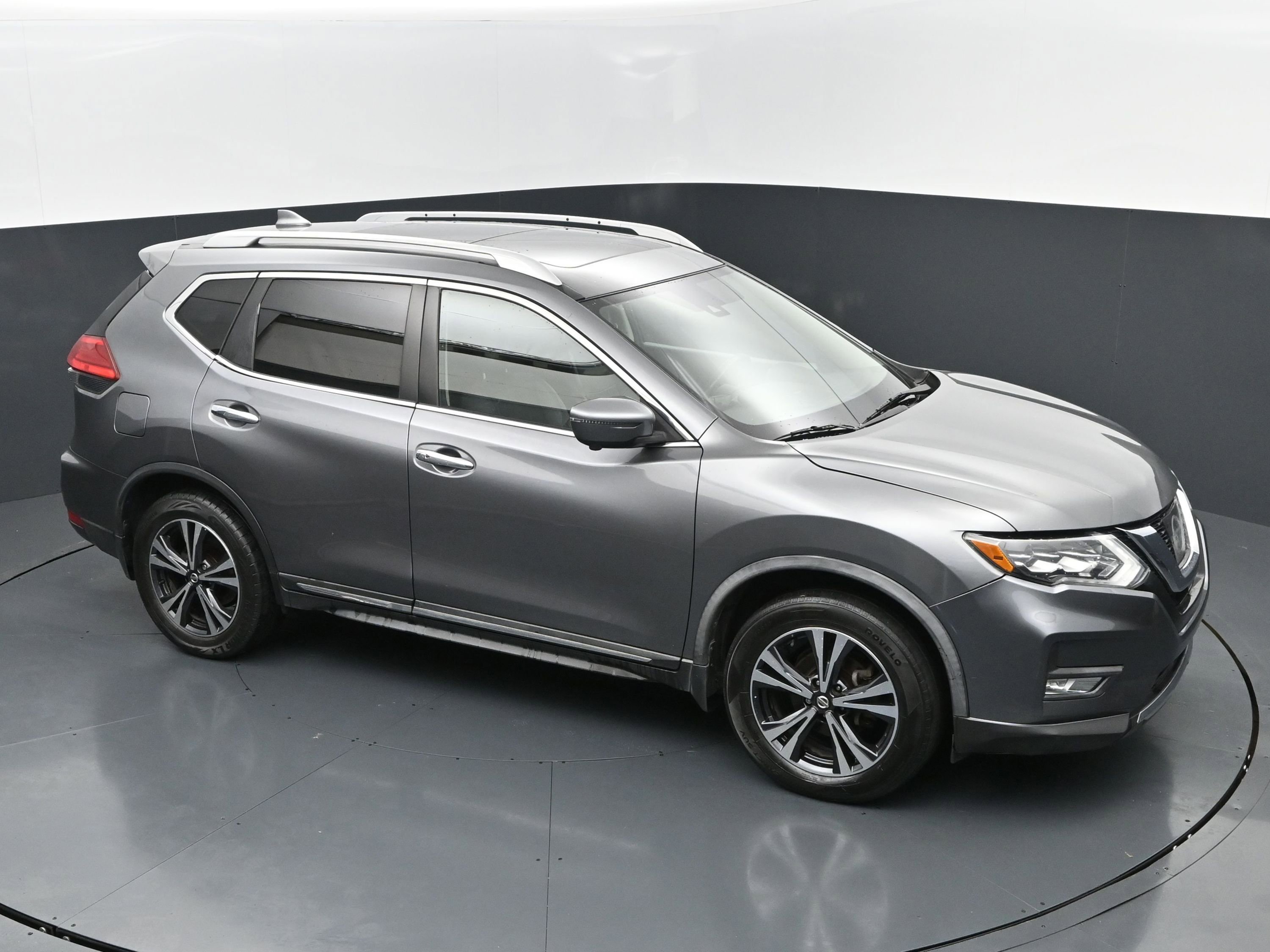 Used 2017 Nissan Rogue SL w/ SL Premium Package FWD image 34