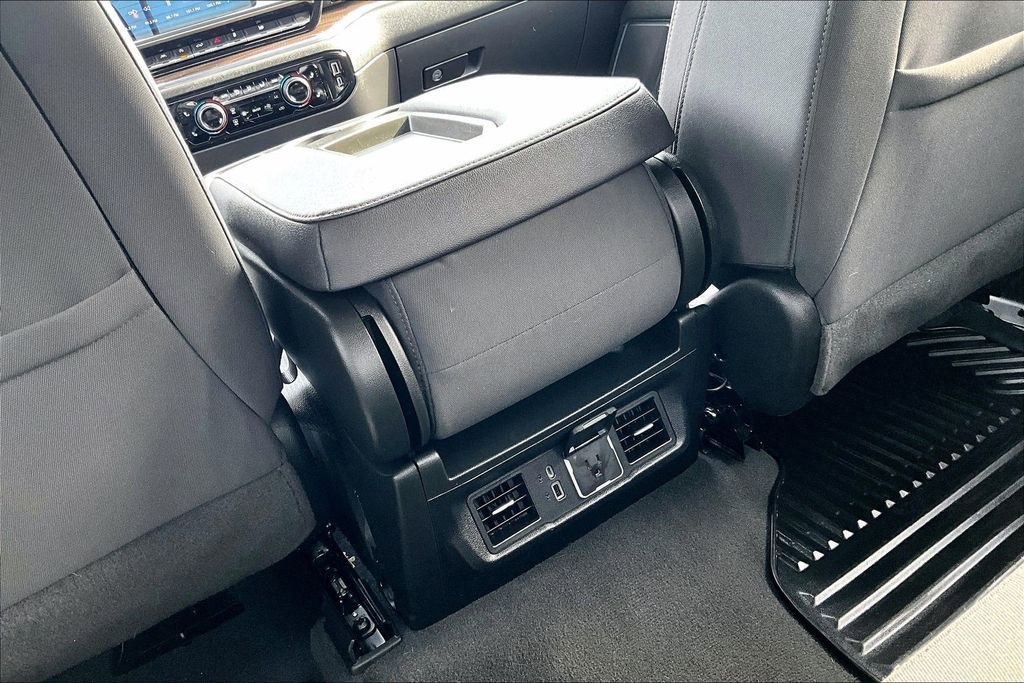 Used 2024 Chevrolet Silverado 1500 LT image 33