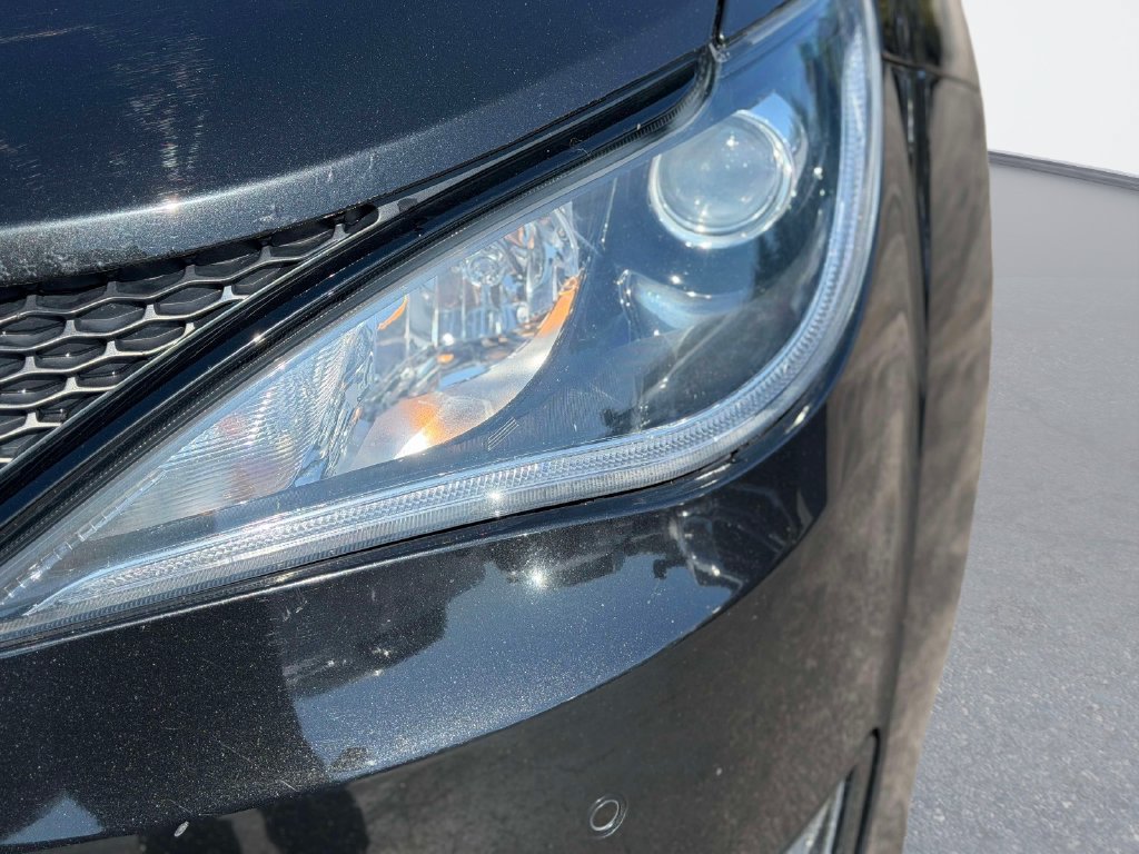 Used 2018 Chrysler Pacifica Touring-L Plus w/ Advanced Safetytec Group FWD image 10