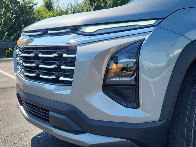 New 2027 Chevrolet Equinox LT w/ LPO, Floor Liner Package FWD image 10