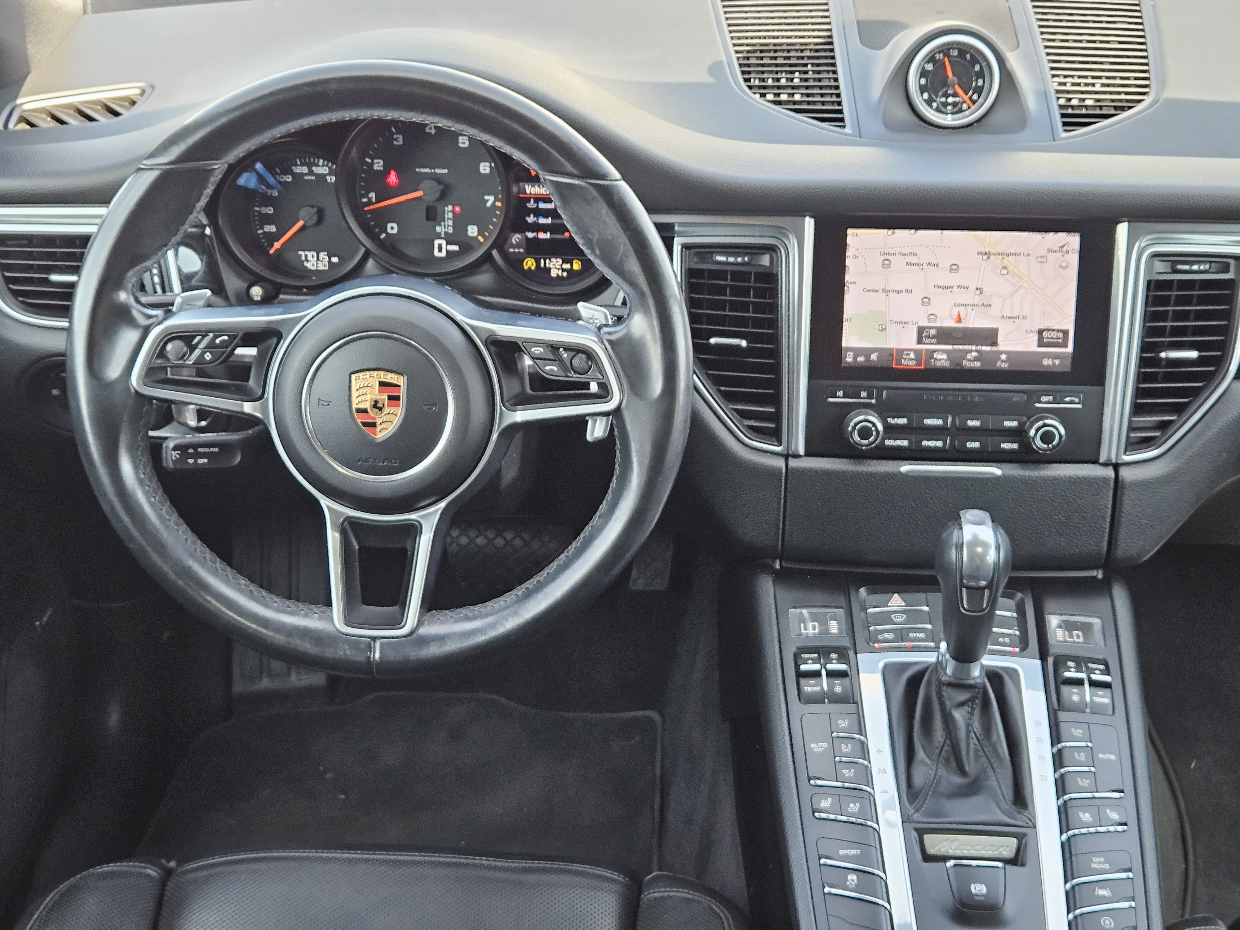 Certified 2017 Porsche Macan AWD/4WD image 25