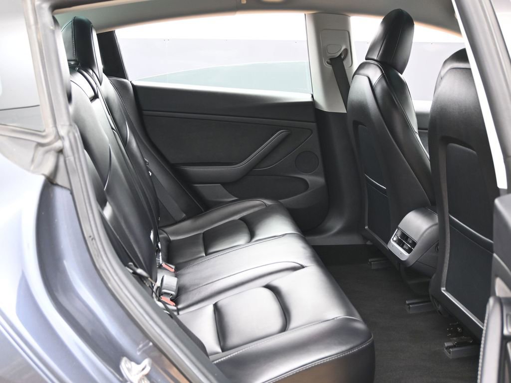 Used 2022 Tesla Model 3 Long Range image 37