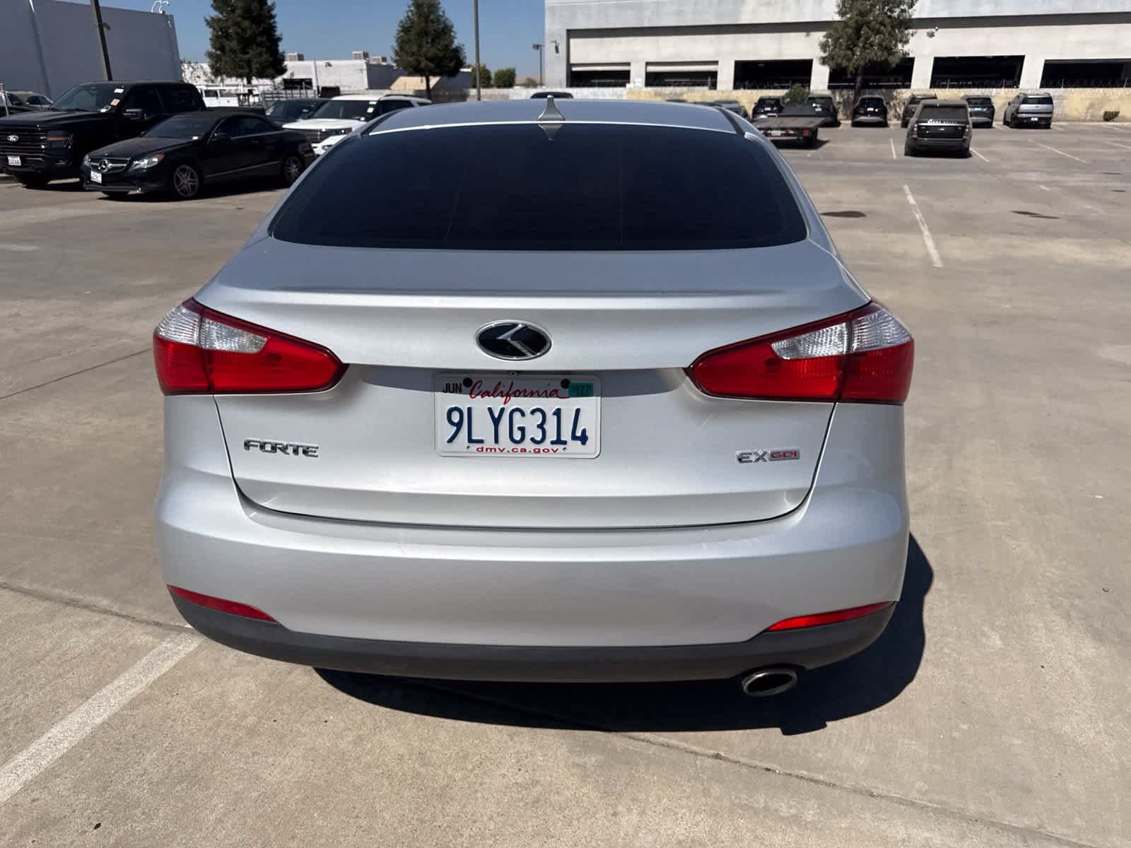 Used 2016 Kia Forte EX FWD image 6