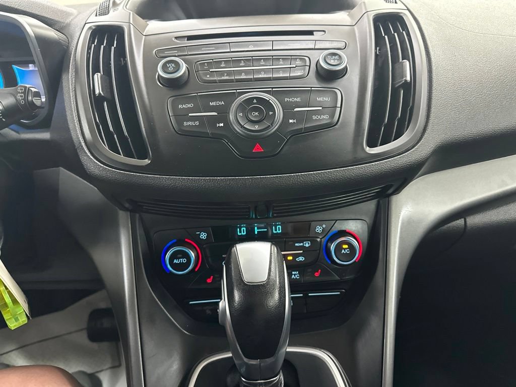 Used 2017 Ford C-MAX Energi SE w/ Equipment Group 402A FWD image 47