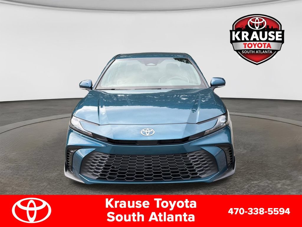 New 2026 Toyota Camry Hybrid FWD image 2