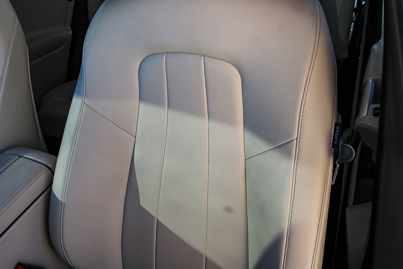 Used 2021 Mercedes-Benz GLB 250 4MATIC image 23