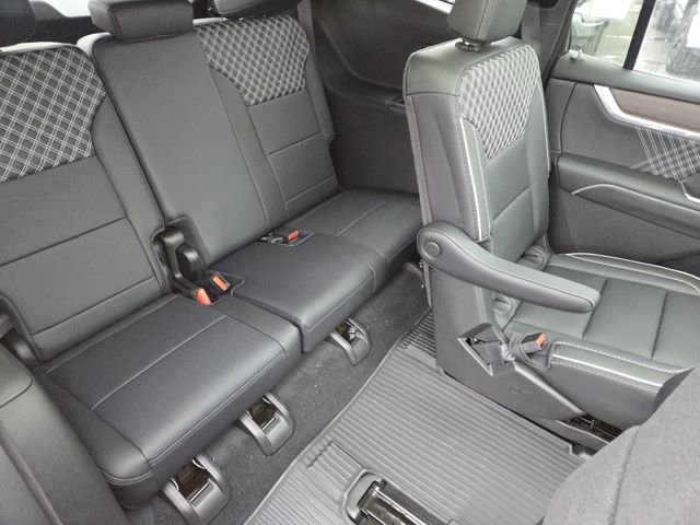 New 2026 GMC Acadia Denali w/ Super Cruise Package image 32