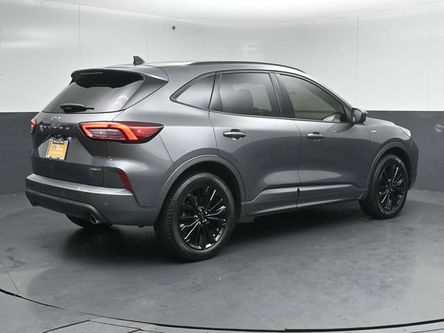Certified 2023 Ford Escape ST-Line Elite w/ Premium Technology Package AWD/4WD image 7