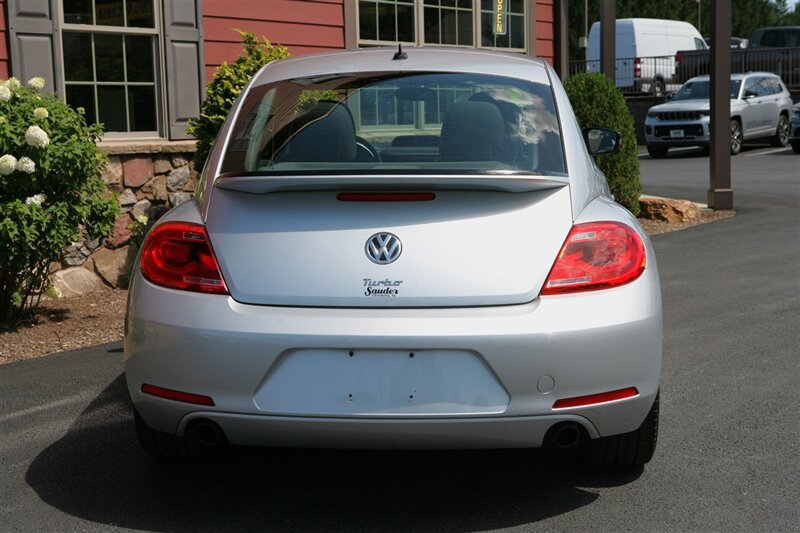Used 2013 Volkswagen Beetle 2.0T FWD image 6