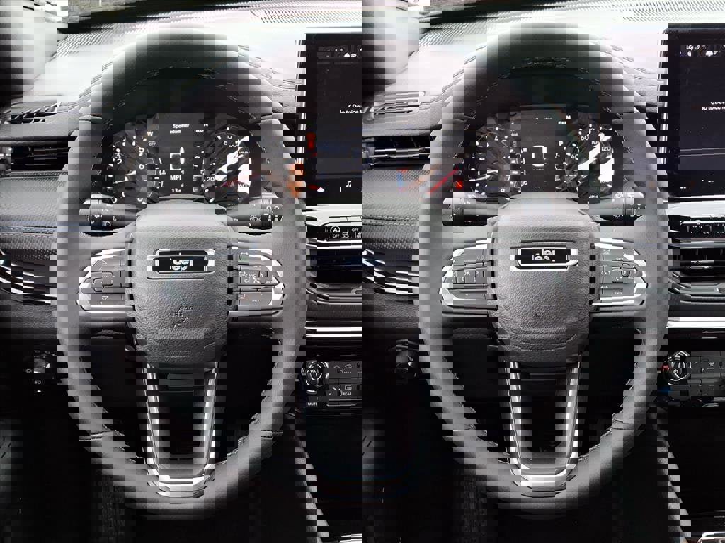 New 2026 Jeep Compass Limited image 15