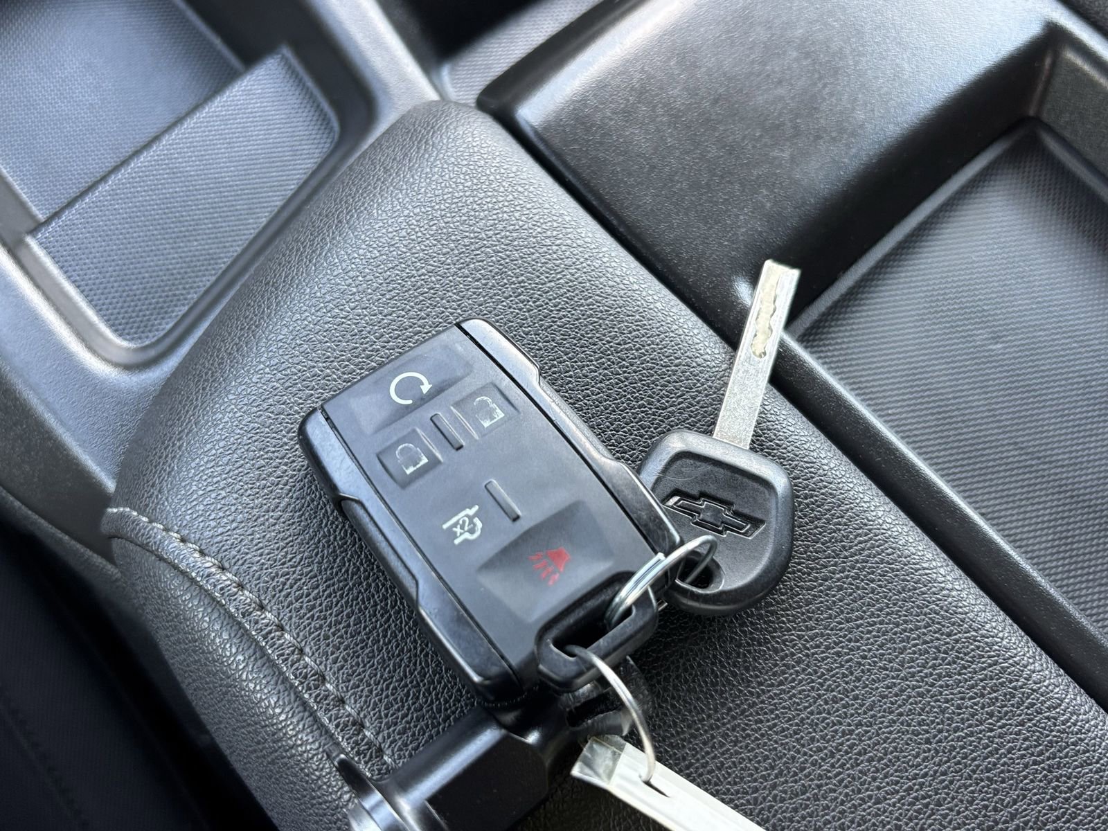 Used 2020 Chevrolet Silverado 1500 Custom Trail Boss w/ Custom Convenience Package image 36