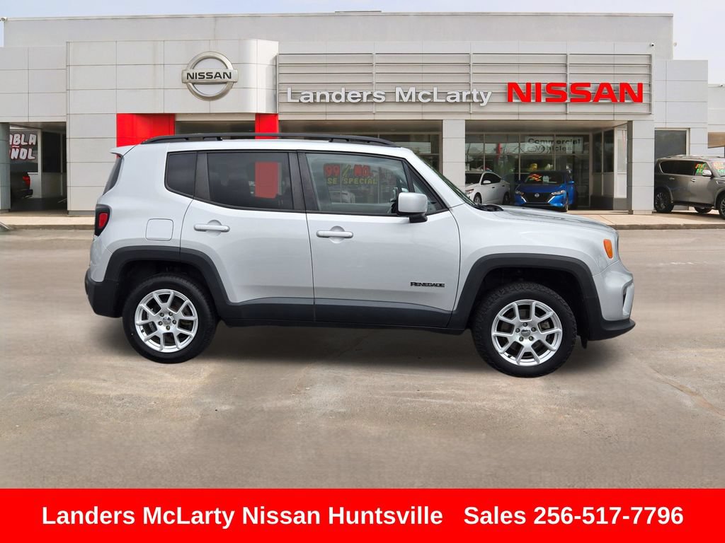 Used 2019 Jeep Renegade Latitude AWD/4WD image 2