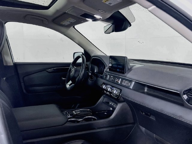 Certified 2024 Honda Pilot Touring image 8