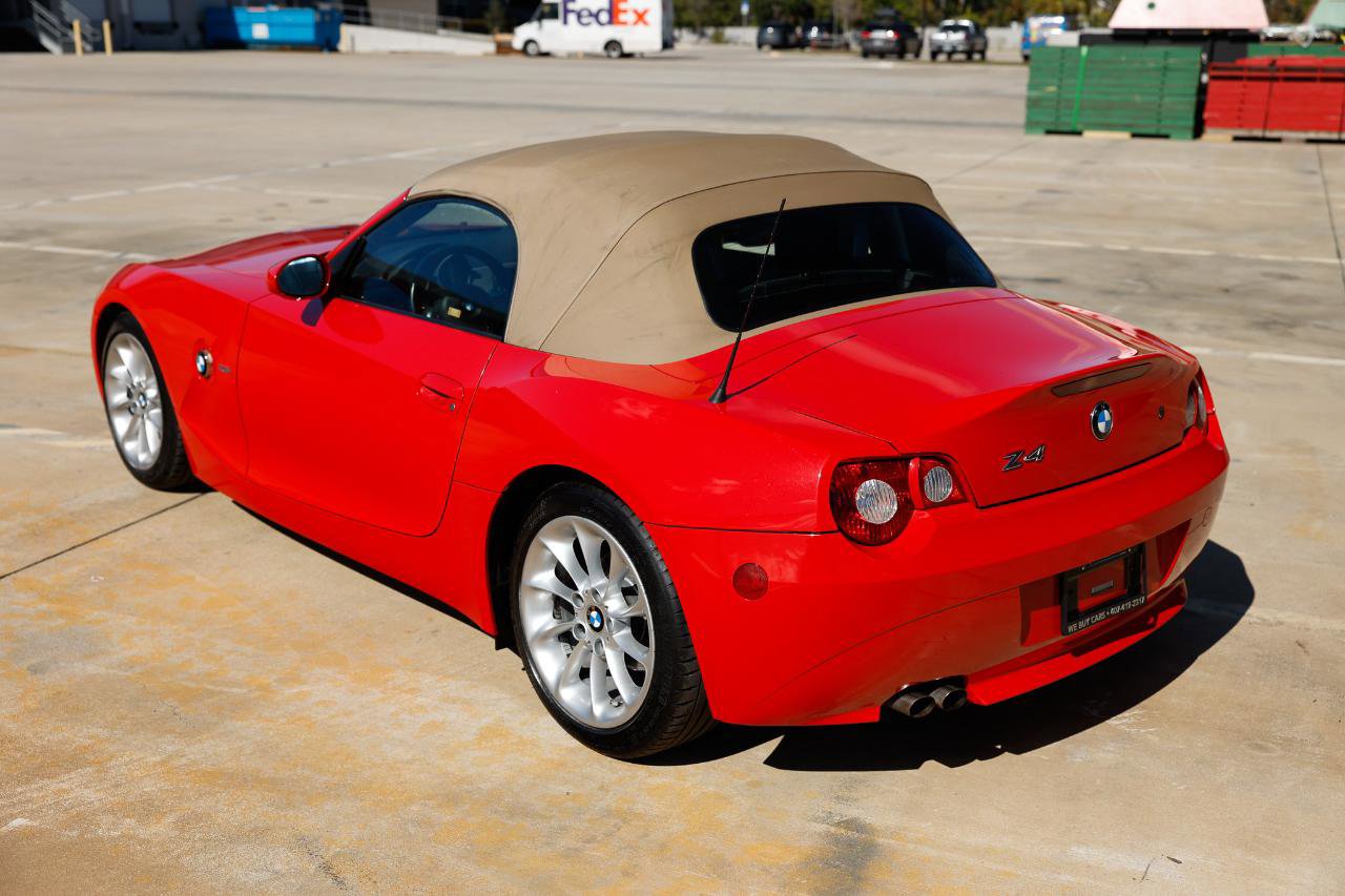 Used 2005 BMW Z4 2.5i image 5