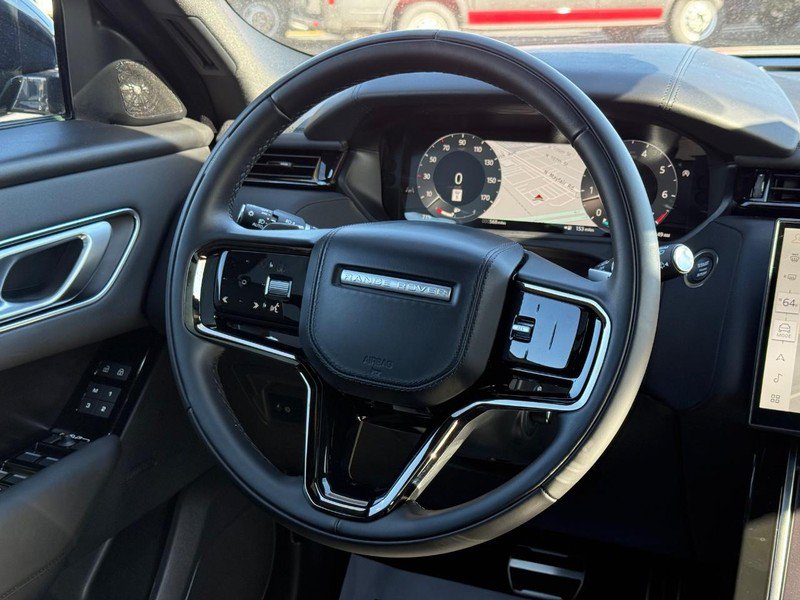 Used 2026 Land Rover Range Rover Velar Dynamic SE AWD/4WD image 17